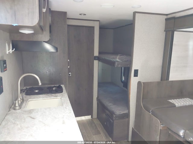 1UJBJ0AJ8M77B0270 Jayco Jayco