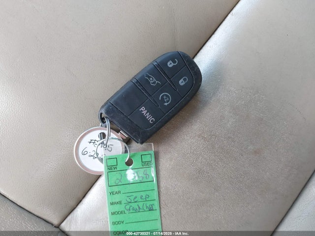 1C4RJEBG9HC718992 Jeep 2017