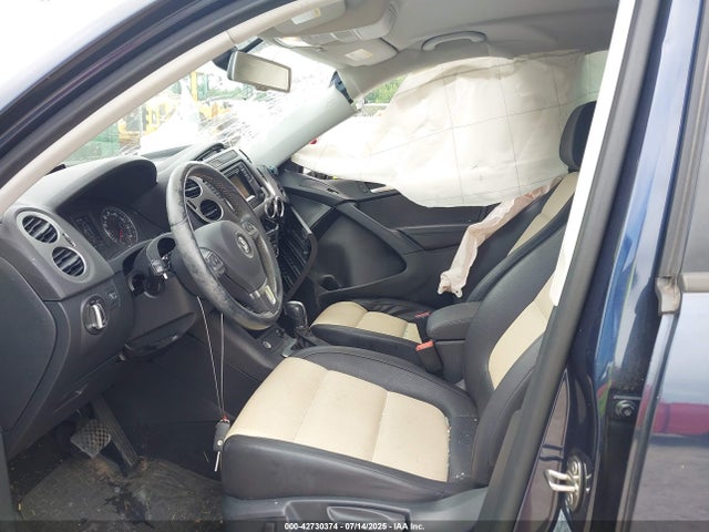WVGAV7AX6GW584515 Volkswagen 2016