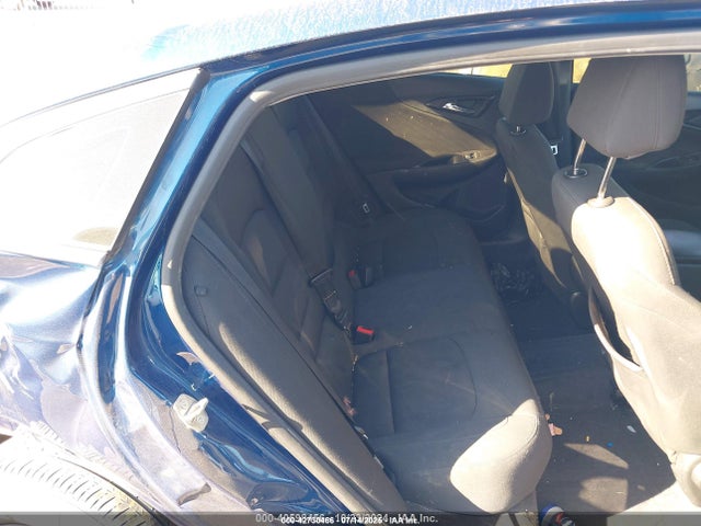 1G1ZB5ST5KF104045 Chevrolet Malibu 1ls