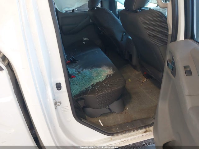 1N6AD0ER2GN751451 Nissan 2016