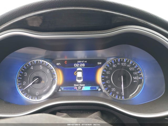 Chrysler 200 2015 1C3CCCEG8FN540529 Image 7