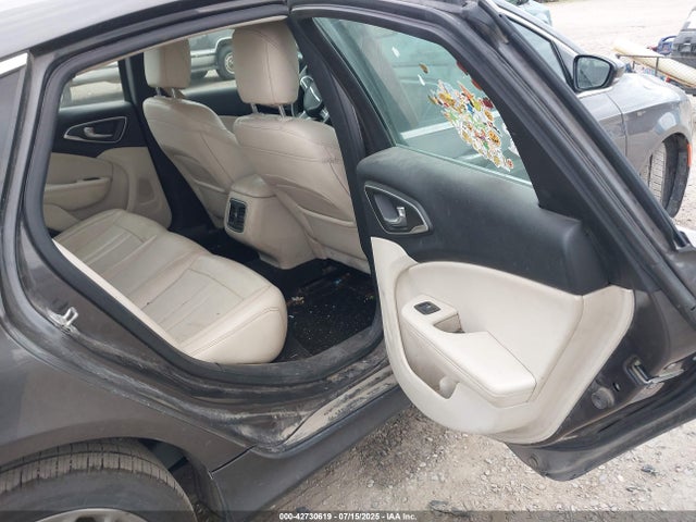 Chrysler 200 2015 1C3CCCEG8FN540529 Image 8
