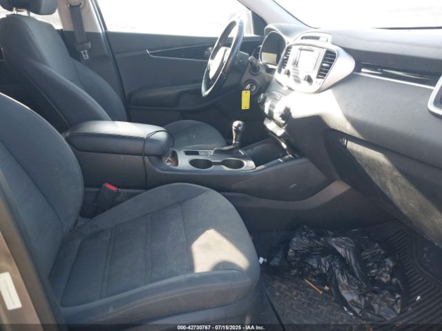 2016 KIA SORENTO 5XYPG4A36GG069497 Photo 4