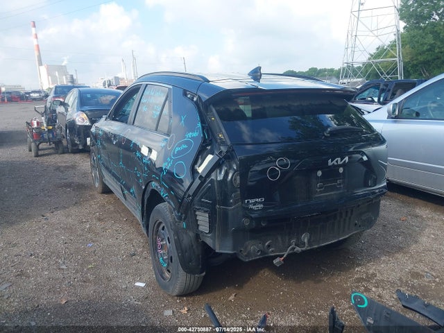 KNDCR3L13P5013654 KIA Niro