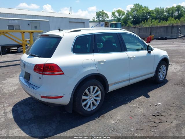 2012 VOLKSWAGEN TOUAREG WVGEF9BP9CD008352 Photo 3