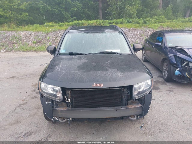 1C4NJDBB7GD802752 Jeep 2016