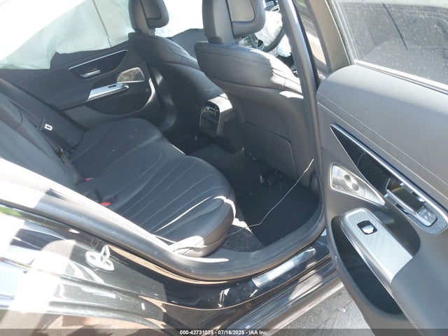 W1KLF6BB1RA041103 Mercedes-Benz m256