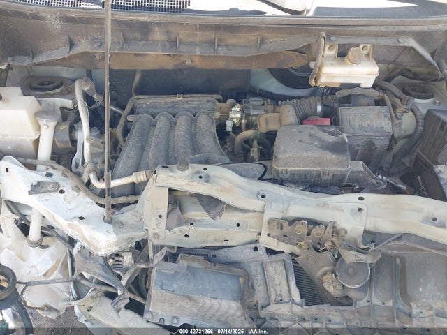 Nissan 2015 2015 3N6CM0KN7FK701790 Image 10