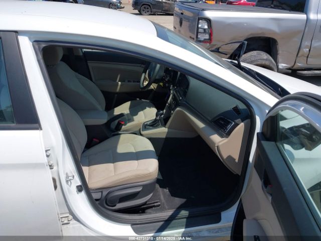 2018 HYUNDAI ELANTRA 5NPD84LF6JH227912 Photo 4