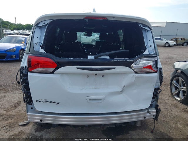 2C4RC1BG8LR108231 Chrysler Pacifica