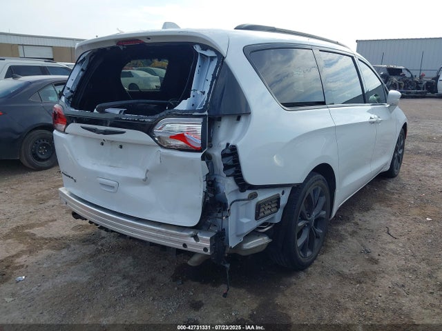2C4RC1BG8LR108231 Chrysler Pacifica
