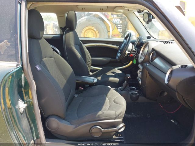 2008 MINI COOPER S CLUBMAN WMWMM33598TP87598 Photo 4