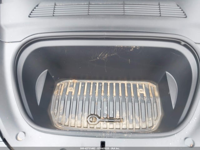 2025 TESLA MODEL Y 7SAYGDED8SA371901 Photo 9