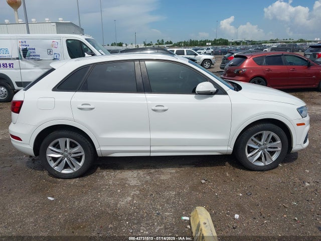 Audi Q3 2017 WA1ECCFS7HR002577 Image 13