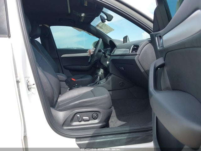 2017 AUDI Q3 WA1ECCFS7HR002577 Photo 4
