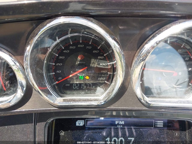 1HD1TBH1XLB957330 Harley-Davidson FLHTCUTGSE