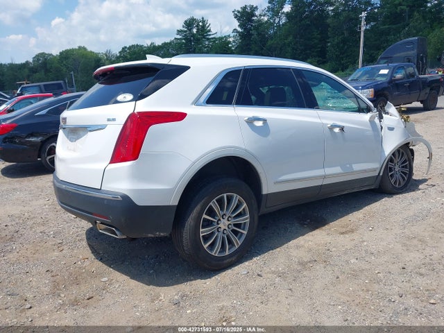 2017 CADILLAC XT5 1GYKNBRSXHZ102451 Photo 3