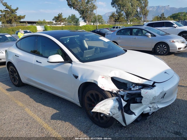2021 TESLA MODEL 3 5YJ3E1EB5MF859865 Photo 0