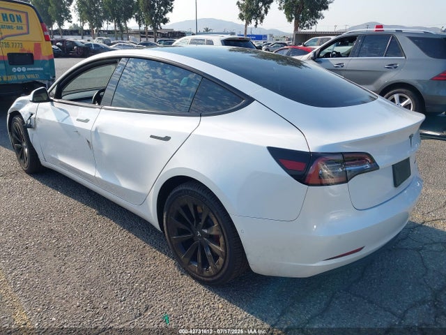 2021 TESLA MODEL 3 5YJ3E1EB5MF859865 Photo 2