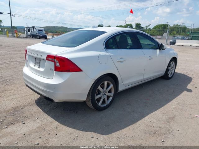 2016 VOLVO S60 YV126MFK3G2392567 Photo 3