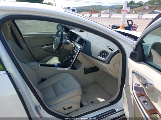 2016 VOLVO S60 YV126MFK3G2392567 Photo 4