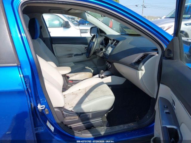2018 MITSUBISHI OUTLANDER SPORT JA4AR3AU4JU025808 Photo 4