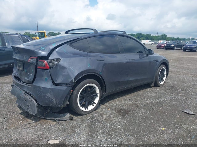 2023 TESLA MODEL Y 7SAYGDEE6PA120620 Photo 3