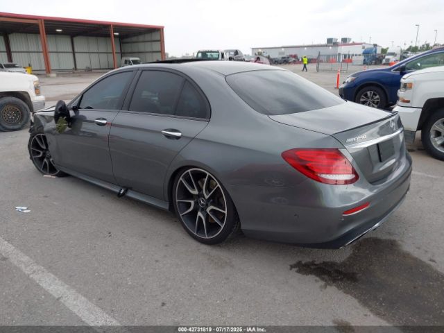 2018 MERCEDES-BENZ AMG E 43 WDDZF6EB7JA434971 Photo 2