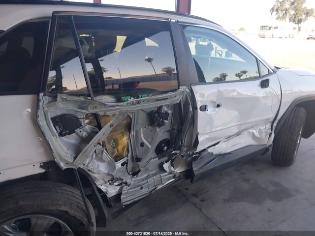 4T3MWRFV8RU141818 Toyota a25a-fxs
