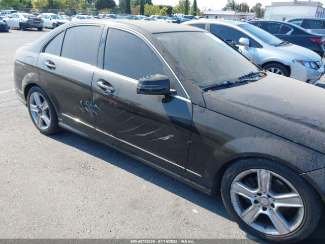 2010 MERCEDES-BENZ C 300 WDDGF8BB1AF436158 Photo 5