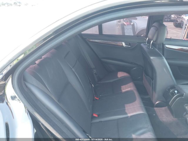 2010 MERCEDES-BENZ C 300 WDDGF8BB1AF436158 Photo 7