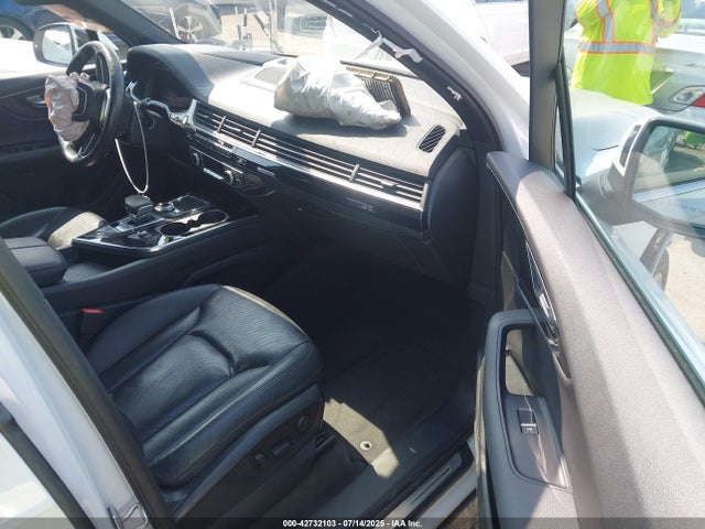 2017 AUDI Q7 WA1VAAF79HD008304 Photo 4