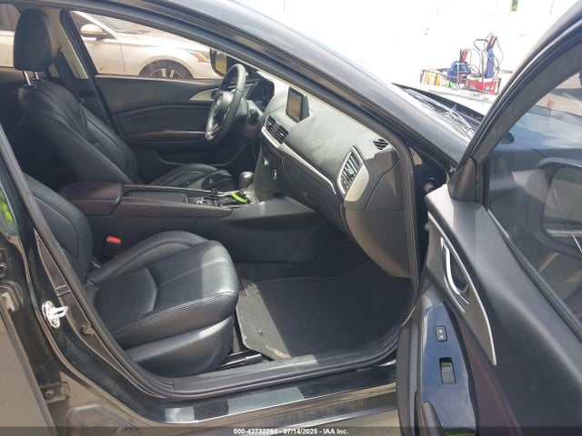 3MZBN1V35JM172507 Mazda py