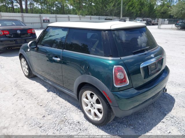 2010 MINI COOPER WMWMF3C5XATZ23107 Photo 2