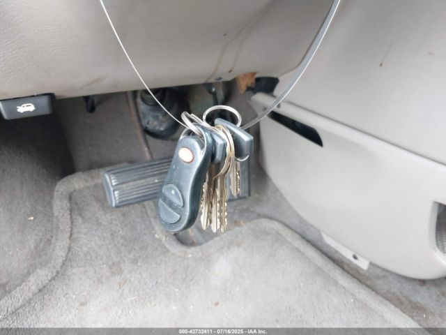 2003 CHRYSLER TOWN & COUNTRY 2C4GP24333R269162 Photo 10