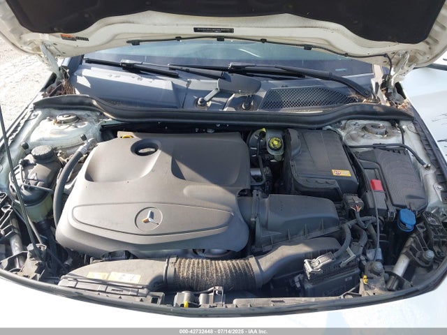 WDDSJ4EB8EN104257 Mercedes-Benz CLA-Class