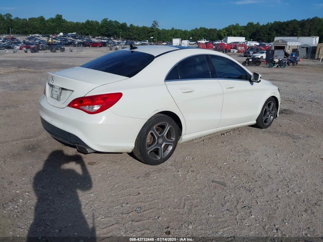 WDDSJ4EB8EN104257 Mercedes-Benz CLA-Class