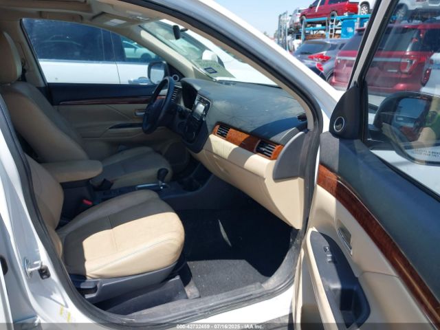 2014 MITSUBISHI OUTLANDER JA4AD3A34EZ011681 Photo 4