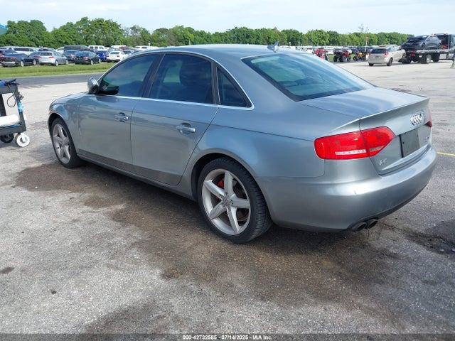 2010 AUDI A4 WAUFFAFL4AN068853 Photo 2