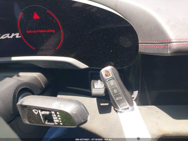 2022 PORSCHE TAYCAN WP0AD2Y1XNSA59928 Photo 10