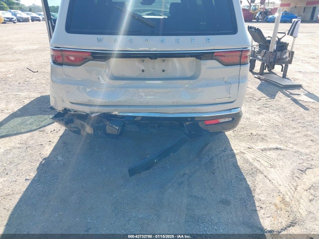 1C4SJUDT4NS207102 Jeep 2022