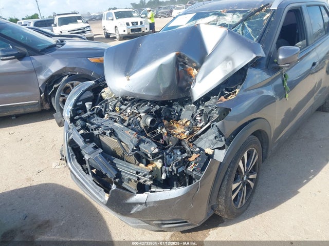 3N1CP5CUXKL551257 Nissan 2019