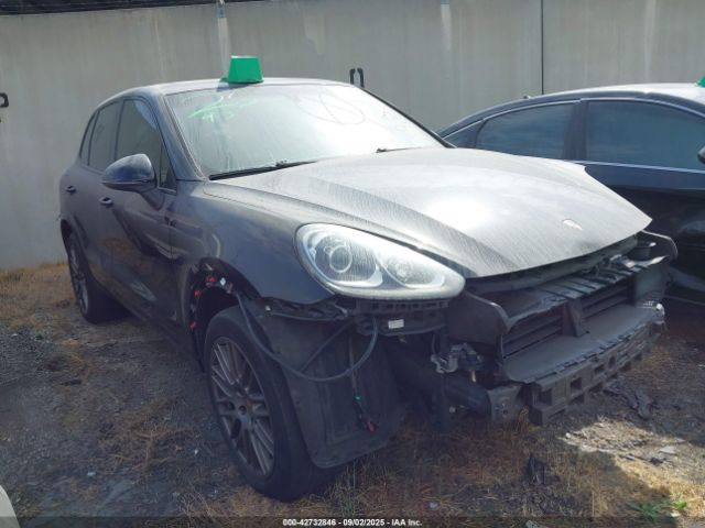 2017 PORSCHE CAYENNE WP1AA2A25HKA84442 Photo 0
