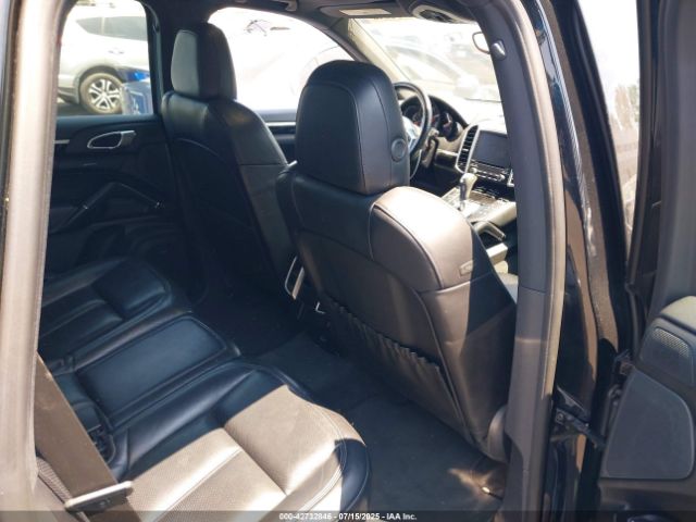 2017 PORSCHE CAYENNE WP1AA2A25HKA84442 Photo 7
