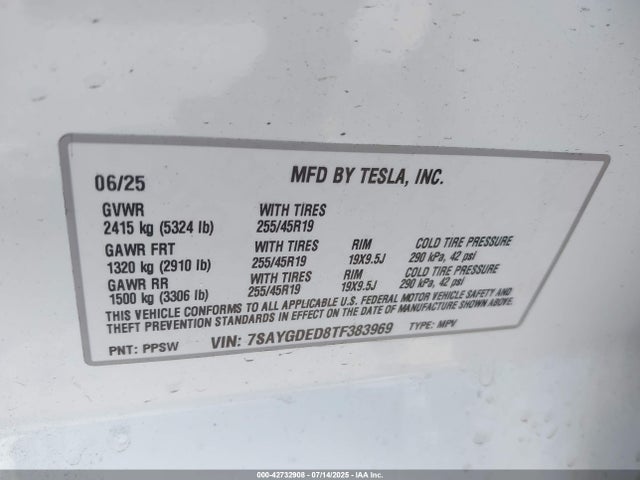 2026 TESLA MODEL Y 7SAYGDED8TF383969 Photo 8
