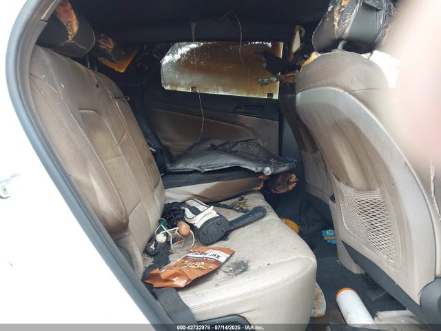 Hyundai Tucson 2016 KM8J33A26GU077709 Image 4