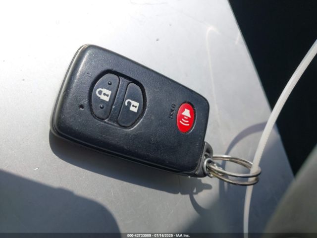 2014 TOYOTA PRIUS JTDKN3DU7E0385444 Photo 10