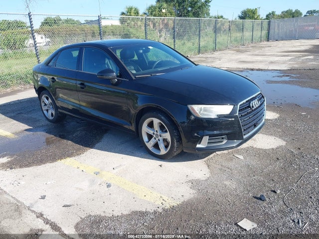 2017 AUDI A3 WAUAUGFF6H1044312 Photo 0