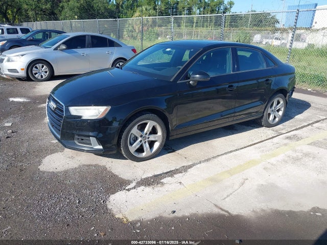 2017 AUDI A3 WAUAUGFF6H1044312 Photo 1